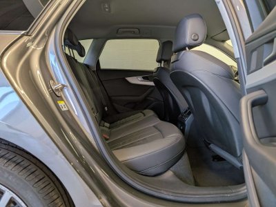 Audi A4 30TDi Avant STRONIC   - 6