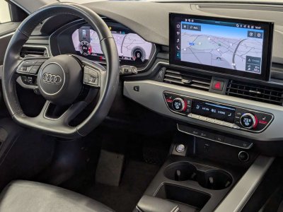 Audi A4 30TDi Avant STRONIC   - 9