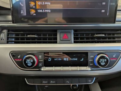 Audi A4 30TDi Avant STRONIC   - 13