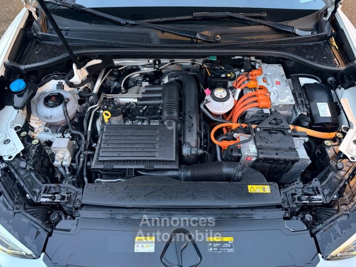 Audi Q3 Sportback 45 TFSi e 245ch S Line Tronic6 2&egrave;me main ? Entretien complet Toit Ouvrant JA 19 LED Sound System Cockpit%2B Cuir Sport Chauffant Pack Black Cam&eacute;ra Key - 13