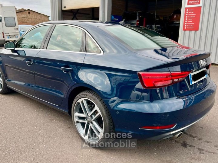 Audi A3 Berline 30 TDI 116 ch Design Luxe - 5