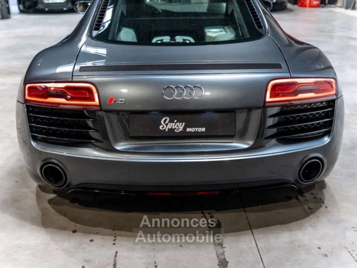 Audi R8 V8 S-Tronic (Type 422) - Spicy Motor - 22
