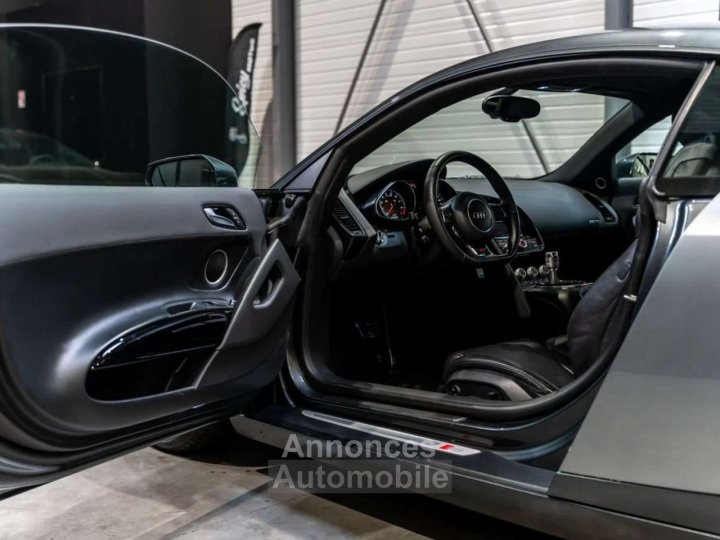 Audi R8 V8 S-Tronic (Type 422) - Spicy Motor - 28