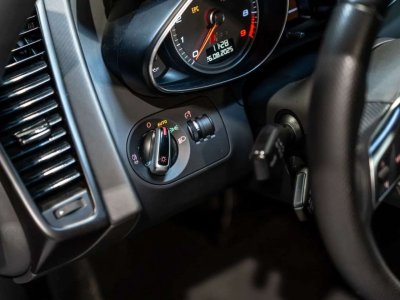 Audi R8 V8 S-Tronic (Type 422) - Spicy Motor   - 41