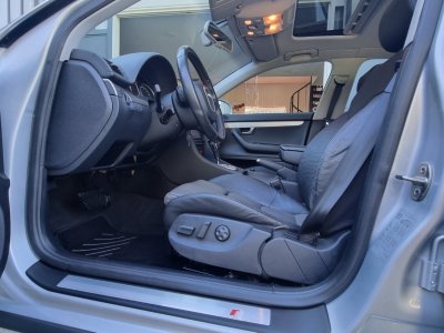 Audi A4 Avant B7 quattro 32 V6 tfsi 252ch Tiptronic S line   - 11