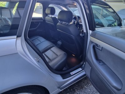 Audi A4 Avant B7 quattro 32 V6 tfsi 252ch Tiptronic S line   - 16