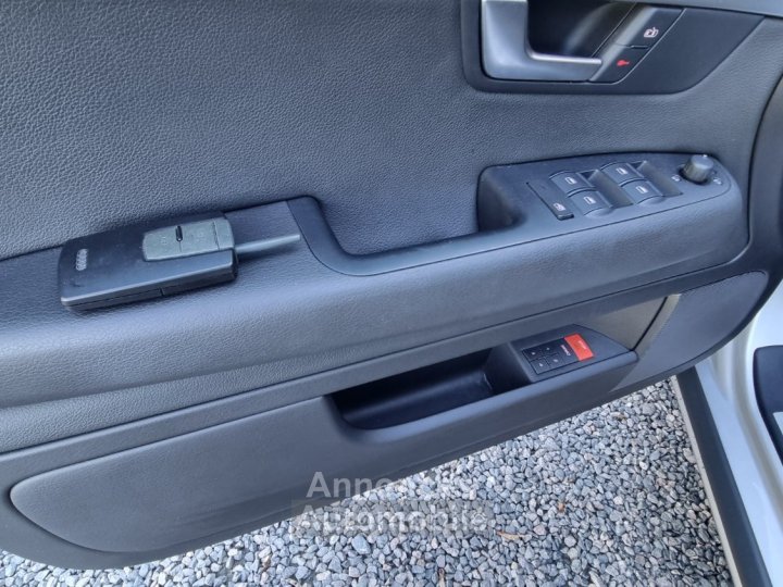 Audi A4 Avant B7 quattro 32 V6 tfsi 252ch Tiptronic S line - 18