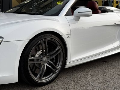 Audi R8  52 V10 FSI 525ch R tronic 6   - 13