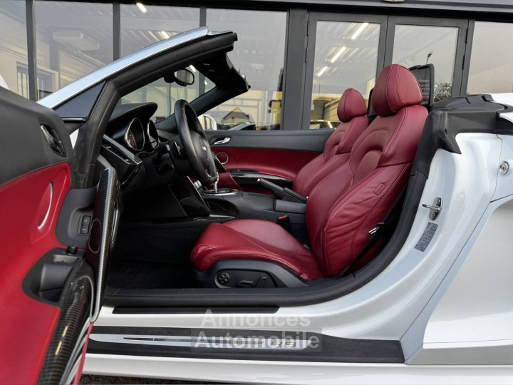 Audi R8  52 V10 FSI 525ch R tronic 6 - 18