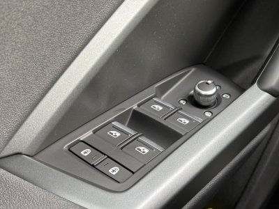 Audi Q3 35 TFSI 150 ch S tronic 7 S line plus   - 15