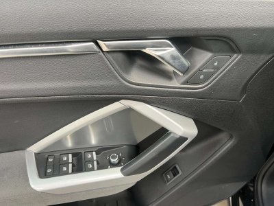 Audi Q3 35 TDI 150 ch S tronic 7 Avus   - 4