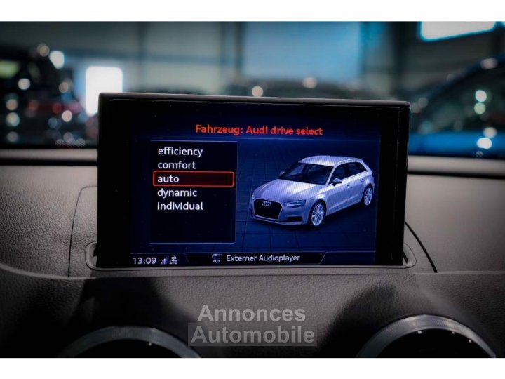 Audi S3 Sportback 300ch S tronic 7 Quattro - 15