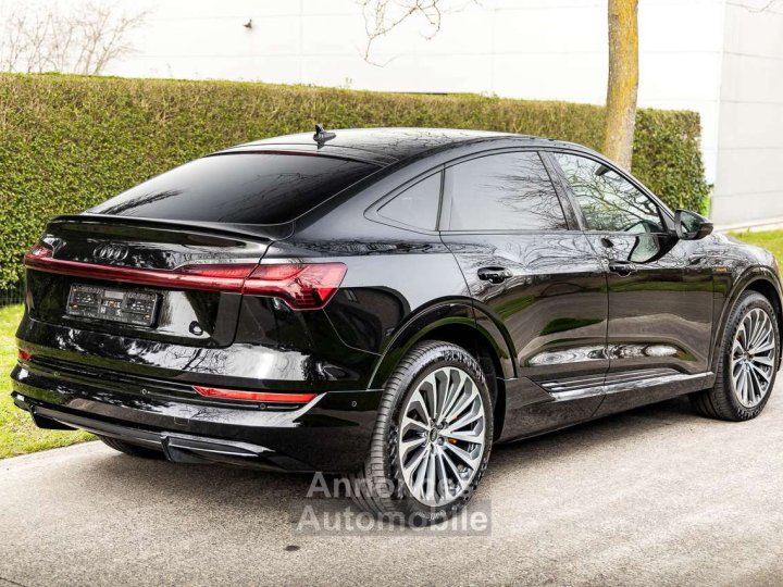 Audi e-tron 55 Sportback - 22