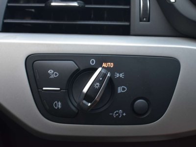 Audi A4 35 TFSI S tronic Carplay Leder Garantie   - 15