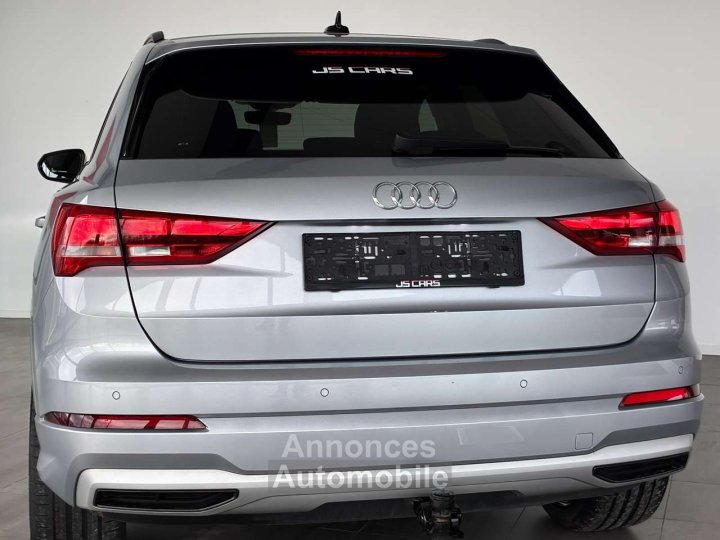 Audi Q3 15TFSI SPORT-1ERPRO-COCKPIT-CARPLAY-CUIR-ATTELAGE - 11