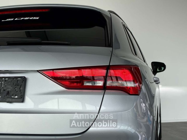 Audi Q3 15TFSI SPORT-1ERPRO-COCKPIT-CARPLAY-CUIR-ATTELAGE - 12