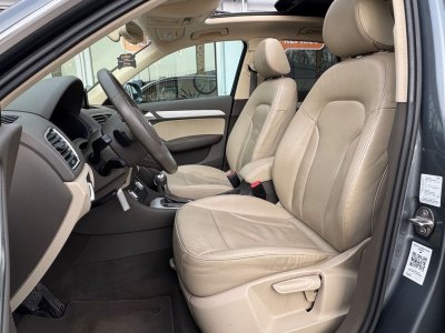 Audi Q3 20 tfsi 210ch ambiente luxe quattro s-tronic bva radar av-ar toit ouvrant bluetooth   - 9