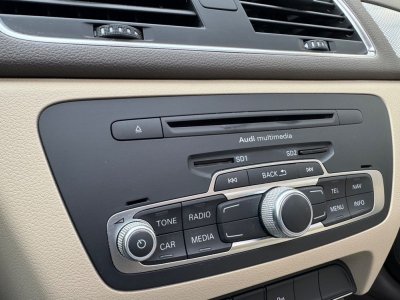 Audi Q3 20 tfsi 210ch ambiente luxe quattro s-tronic bva radar av-ar toit ouvrant bluetooth   - 24