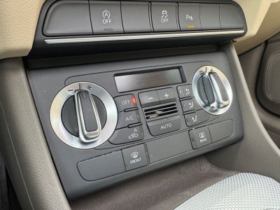 Audi Q3 20 tfsi 210ch ambiente luxe quattro s-tronic bva radar av-ar toit ouvrant bluetooth   - 25