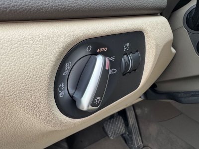 Audi Q3 20 tfsi 210ch ambiente luxe quattro s-tronic bva radar av-ar toit ouvrant bluetooth   - 27