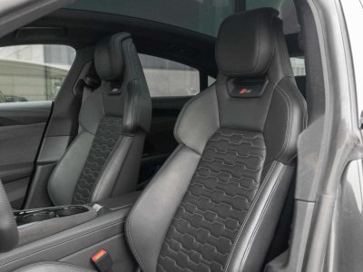 Audi e-tron GT RS Ceramic Brakes B&O Massage CoolingSeats Pano - 12