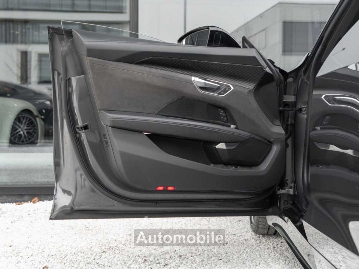 Audi e-tron GT RS Ceramic Brakes B&O Massage CoolingSeats Pano - 19