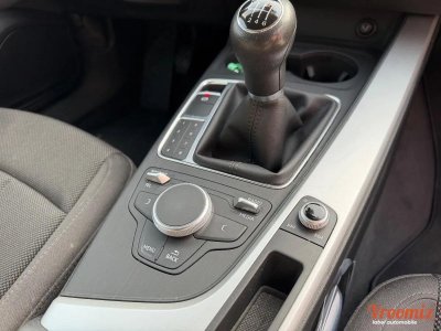 Audi A4 avant 20 tdi 150 business line   - 14