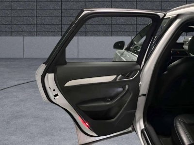 Audi Q3 20 TDI 177ch S-Line quattro S tronic 7   - 12