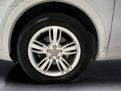 Audi Q3 20 TDI 177ch S-Line quattro S tronic 7   - 13