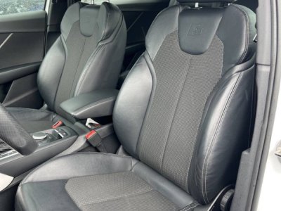 Audi Q2  14 TFSI 150ch COD S line S tronic 7   - 12