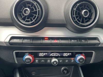 Audi Q2  14 TFSI 150ch COD S line S tronic 7   - 18