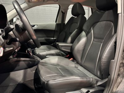 Audi A1 Sportback 14 tfsi 125 ch stronic 7 ambition luxe ja 17 cuir toit ouvrant feux led garantie 6 mois   - 5