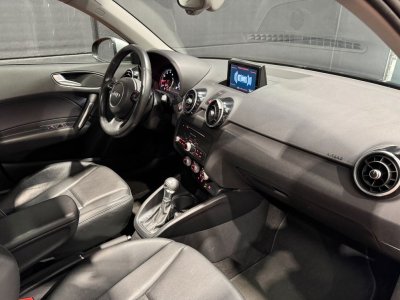 Audi A1 Sportback 14 tfsi 125 ch stronic 7 ambition luxe ja 17 cuir toit ouvrant feux led garantie 6 mois   - 28