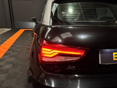 Audi A1 Sportback 14 tfsi 125 ch stronic 7 ambition luxe ja 17 cuir toit ouvrant feux led garantie 6 mois   - 29