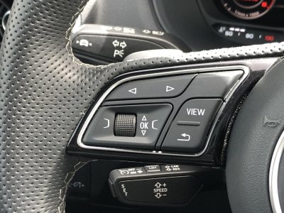 Audi Q2 35 TDI 150 S tronic 7 S line   - 11