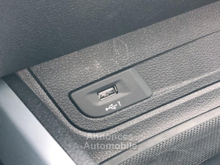 Audi Q2 35 TDI 150 S tronic 7 S line - 26