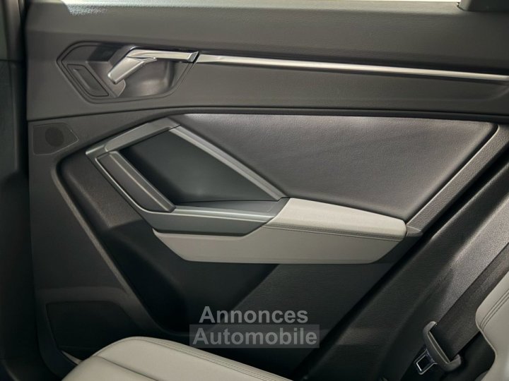 Audi Q3 35 TFSI 150 ch S tronic 7 S line - 33