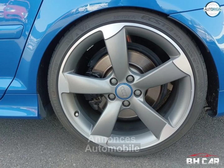 Audi RS3 SPORTBACK 25 TFSI 340CV QUATTRO S-TRONIC Si&egrave;ges F1 Bleu Sprint Echappement Clapets - 11