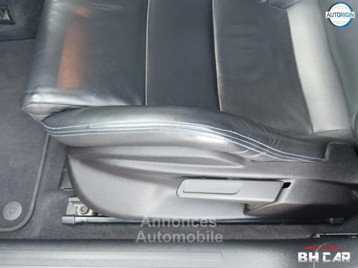 Audi RS3 SPORTBACK 25 TFSI 340CV QUATTRO S-TRONIC Si&egrave;ges F1 Bleu Sprint Echappement Clapets - 24