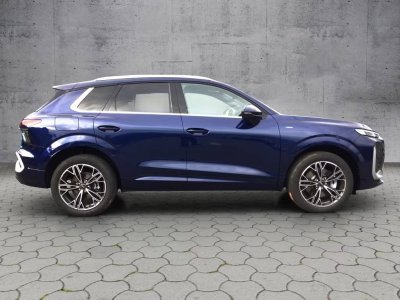 Audi Q3 45 TFSIe qu S Line S Tronic HUD CAM360   - 4