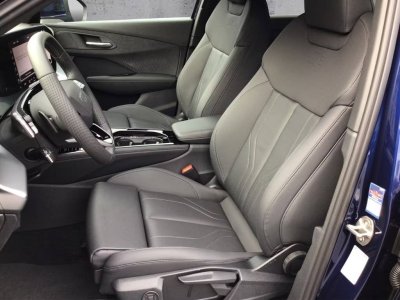 Audi Q3 45 TFSIe qu S Line S Tronic HUD CAM360   - 5