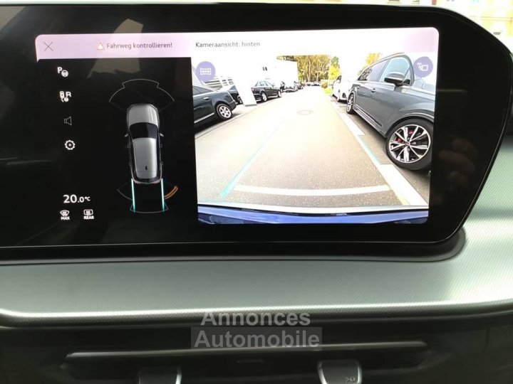 Audi Q3 45 TFSIe qu S Line S Tronic HUD CAM360 - 8