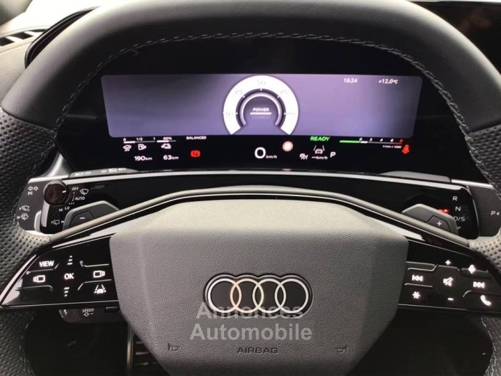 Audi Q3 45 TFSIe qu S Line S Tronic HUD CAM360 - 10