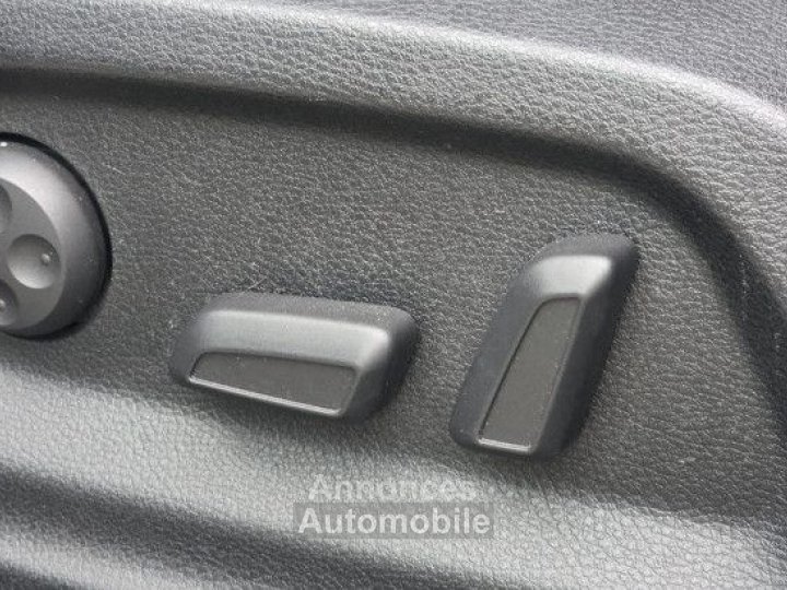 Audi RS Q3 25 TFSI 310CH QUATTRO S TRONIC 7 - 33