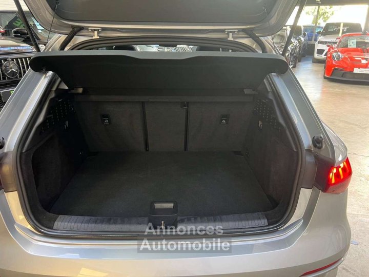 Audi A3 Sportback 30 TDI 116 Design Luxe - 38