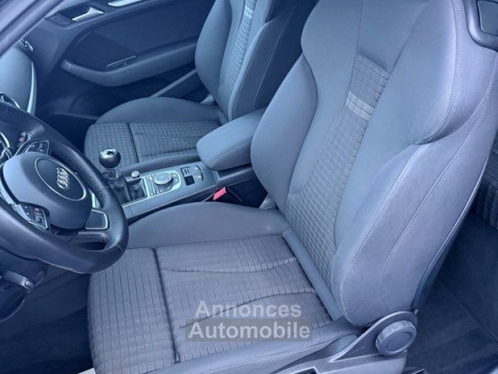 Audi A3 8V 14 TFSi 122cv Ambition X&eacute;non LED Bluetooth R&eacute;gulateur Cam&eacute;ra Radar AV%2BAR 1Main Suivie Garantie 12 Mois - 12