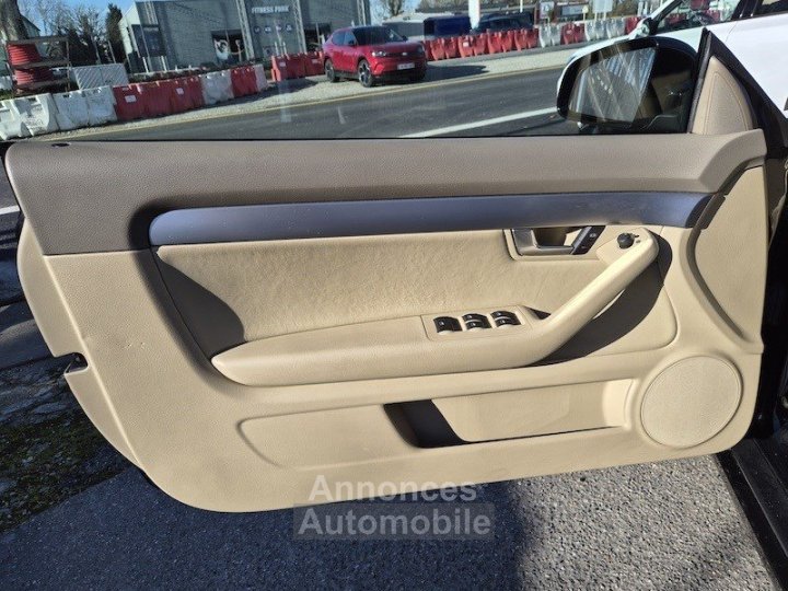 Audi A4 CABRIOLET 20 TFSI 200 Ambition Luxe - 23