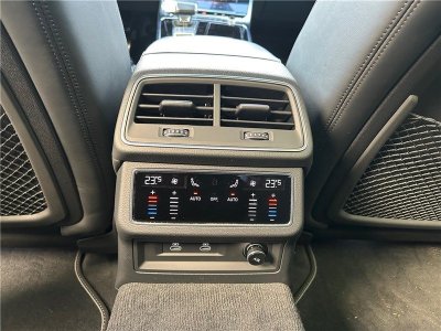 Audi A6 AVANT 55 TFSIE 367 CH S TRONIC 7 QUATTRO Competition   - 30