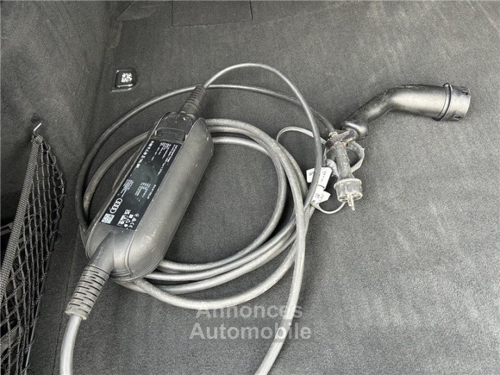 Audi A6 AVANT 55 TFSIE 367 CH S TRONIC 7 QUATTRO Competition - 35