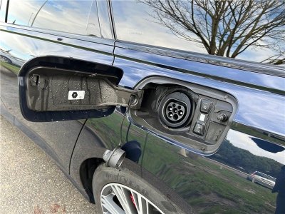 Audi A6 AVANT 55 TFSIE 367 CH S TRONIC 7 QUATTRO Competition   - 36